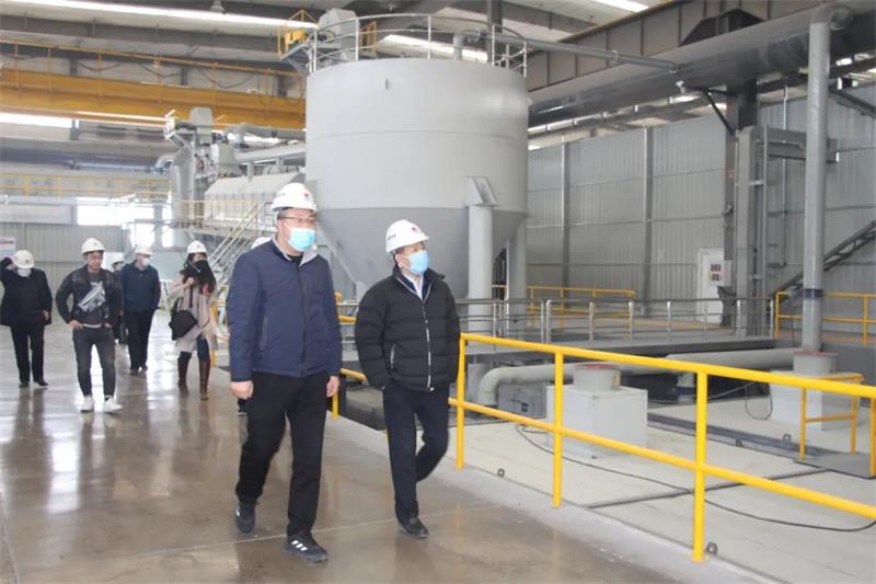 中國有色金屬工業(yè)協(xié)會(huì)黨委副書記范順科一行蒞臨明泰鋁業(yè)調(diào)研指導(dǎo)