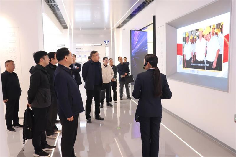 鞏義市委副書記、市長(zhǎng)郭程明到明泰鋁業(yè)調(diào)研數(shù)智化建設(shè)工作